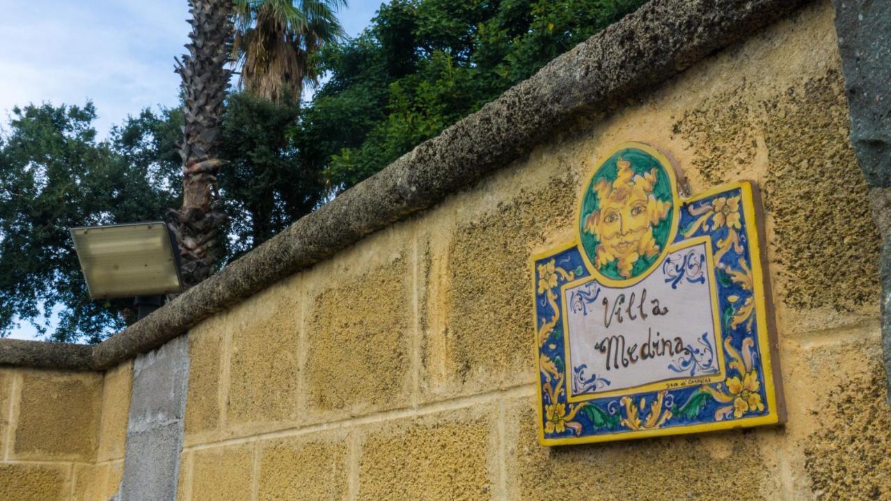 Villa Medina チェファル エクステリア 写真